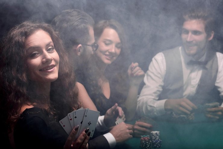 Ruang permainan dengan dealer live casino yang interaktif dan profesional di paris500